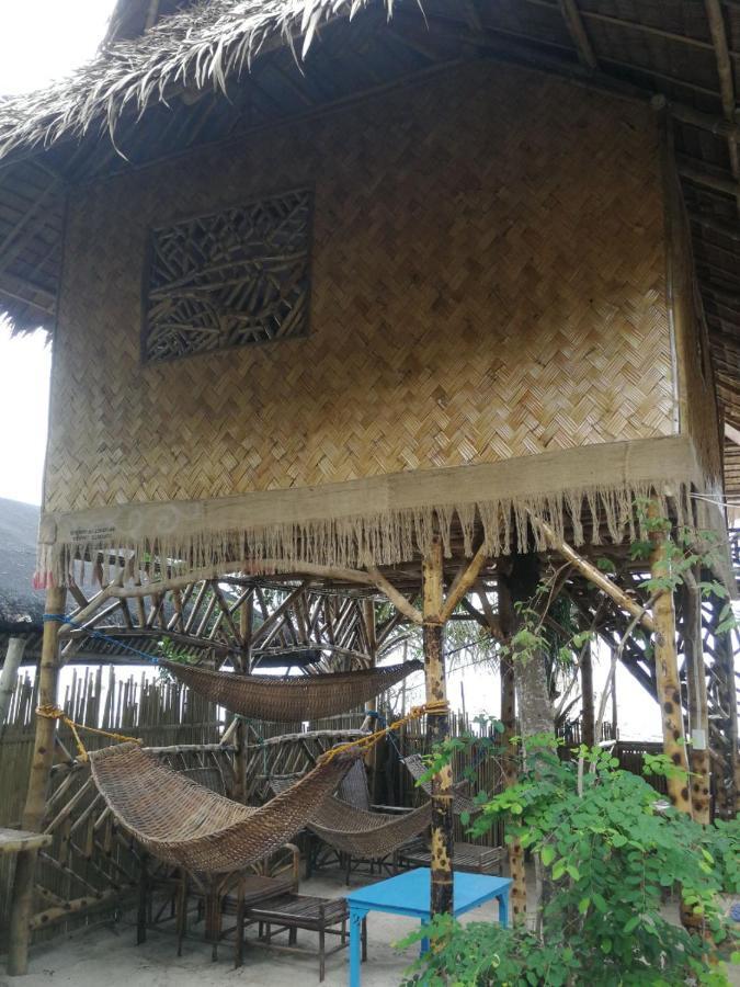 Bamboo Nest Beachfront Puerto Princesa Eksteriør bilde